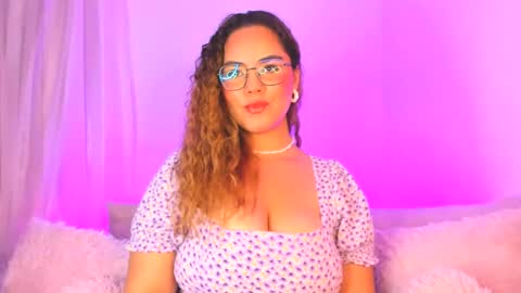 Snapshot of amalia_bennet chatting on 03/07/25, 02:04 amalia bennet online show from 03/07/25, 02:04