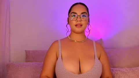 Snapshot of amalia_bennet chatting on 09/11/25, 09:37 amalia bennet online show from 09/11/25, 09:37