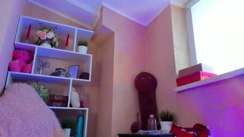 Amelie online show from 11/25/25, 07:41