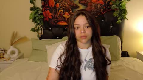 Snapshot of amand1_sweet chatting on 10/21/25, 02:07 online show from 10/21/25, 02:07