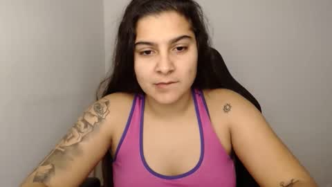 Snapshot of amanda5star chatting on 01/09/25, 10:31 The queen of the biceps online show from 01/09/25, 10:31