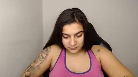 Snapshot of amanda5star chatting on 01/10/25, 01:32 The queen of the biceps online show from 01/10/25, 01:32