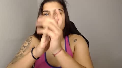 Snapshot of amanda5star chatting on 01/10/25, 01:41 The queen of the biceps online show from 01/10/25, 01:41