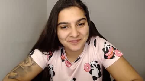Snapshot of amanda5star chatting on 01/16/25, 02:19 The queen of the biceps online show from 01/16/25, 02:19