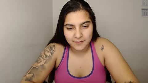 Snapshot of amanda5star chatting on 02/06/25, 11:04 The queen of the biceps online show from 02/06/25, 11:04