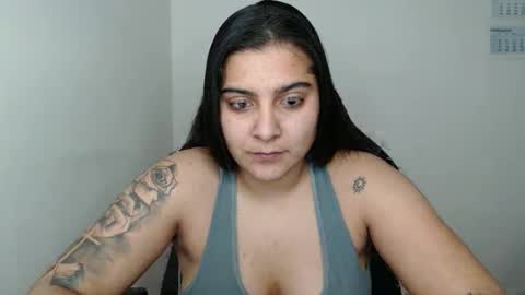 Snapshot of amanda5star chatting on 03/10/25, 10:34 The queen of the biceps online show from 03/10/25, 10:34