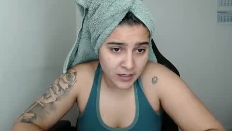 Snapshot of amanda5star chatting on 03/11/25, 06:08 The queen of the biceps online show from 03/11/25, 06:08