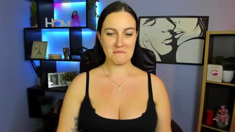 Snapshot of amanda_burn chatting on 03/03/25, 05:50 Amanda online show from 03/03/25, 05:50