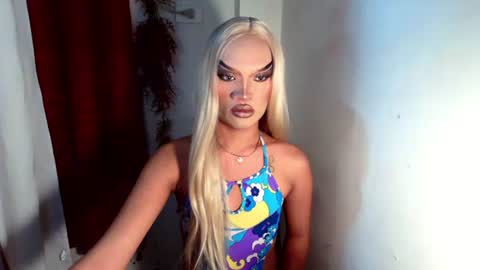 Amanda online show from 10/19/25, 12:06