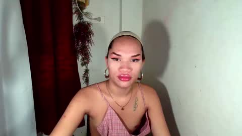 Amanda online show from 10/25/25, 05:04