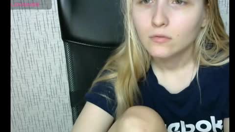 Snapshot of amanda_sherr chatting on 01/15/25, 11:19 Amanda online show from 01/15/25, 11:19
