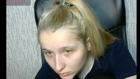 Snapshot of amanda_sherr chatting on 01/19/25, 08:30 Amanda online show from 01/19/25, 08:30