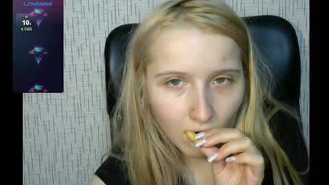 Snapshot of amanda_sherr chatting on 02/09/25, 10:11 Amanda online show from 02/09/25, 10:11