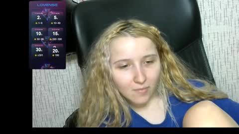 Snapshot of amanda_sherr chatting on 02/28/25, 08:39 Amanda online show from 02/28/25, 08:39