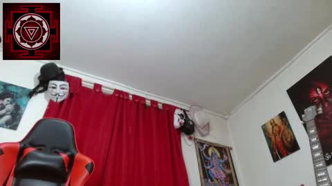 Amanda Valeska online show from 10/24/25, 05:42