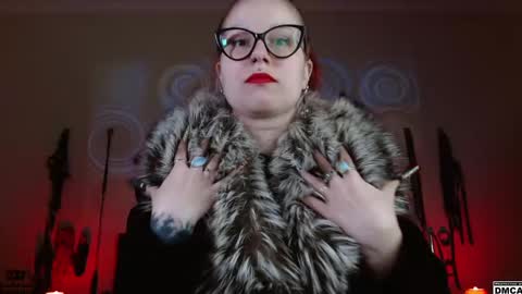 Snapshot of amanita__pantherina chatting on 12/12/24, 10:02 Goddess Amanita online show from 12/12/24, 10:02