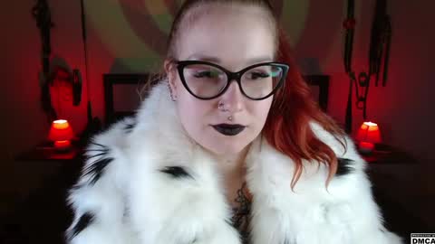 Snapshot of amanita__pantherina chatting on 12/28/24, 04:52 Goddess Amanita online show from 12/28/24, 04:52