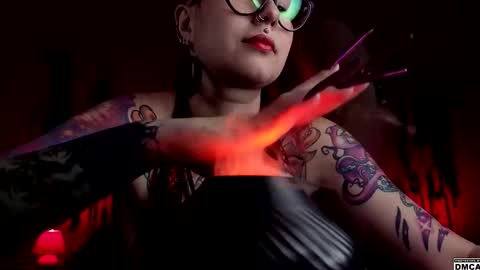 Snapshot of amanita__pantherina chatting on 09/18/25, 12:07 Goddess Amanita online show from 09/18/25, 12:07