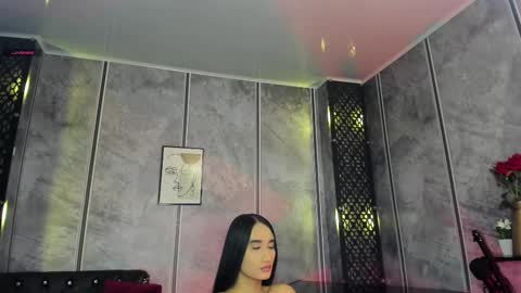 Snapshot of amara_lewiis chatting on 09/16/25, 12:06 Amara Lewis online show from 09/16/25, 12:06
