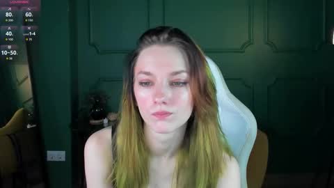 Snapshot of amarajewel__ chatting on 09/24/25, 01:14 Amara online show from 09/24/25, 01:14
