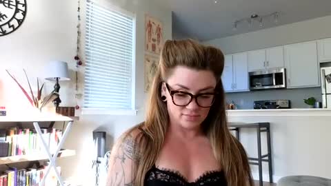 Amara Jezebel online show from 09/23/25, 12:13