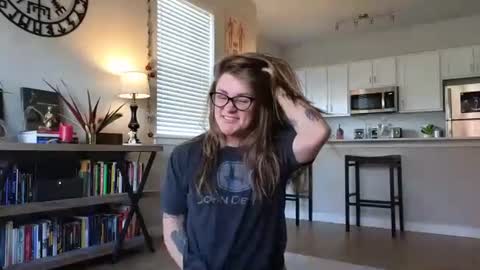 Amara Jezebel online show from 10/23/25, 06:50