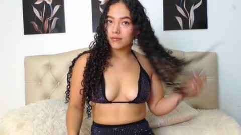 Snapshot of amaranta_f00x chatting on 03/05/25, 12:33 Amaranta online show from 03/05/25, 12:33