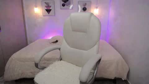 Amarantha online show from 11/13/25, 11:42