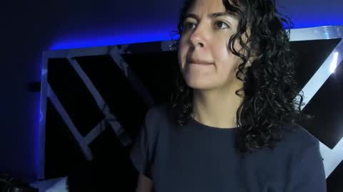 Emily online show from 11/06/25, 11:33