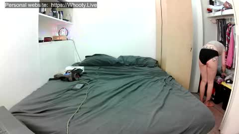 Snapshot of amateurchick chatting on 10/30/25, 09:37 Kissra online show from 10/30/25, 09:37