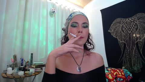 Snapshot of amatista_riveera chatting on 01/11/25, 10:18 Amatista Next stream 9 DEC 1 PM COLOMBIAN TIME miss u and love u online show from 01/11/25, 10:18