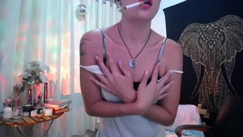 Snapshot of amatista_riveera chatting on 01/29/25, 11:35 Amatista Next stream 9 DEC 1 PM COLOMBIAN TIME miss u and love u online show from 01/29/25, 11:35