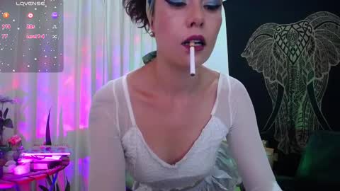 Snapshot of amatista_riveera chatting on 09/11/25, 12:44 Amatista Next stream 9 DEC 1 PM COLOMBIAN TIME miss u and love u online show from 09/11/25, 12:44