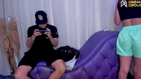 3some HORNY KIMGOOD GIRL LOOKING TO EXPERIENCE ALL KINDS OF SHOW online show from 10/20/25, 07:36