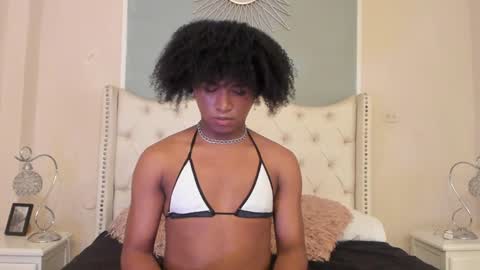 Ambar Colling online show from 02/03/25, 04:31