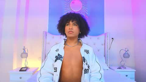 Ambar Colling online show from 10/02/25, 02:24