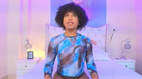 Ambar Colling online show from 10/06/25, 02:14