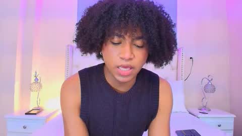 Ambar Colling online show from 11/05/25, 03:45