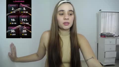 Snapshot of ambar_lynn chatting on 10/18/25, 05:57 mbar online show from 10/18/25, 05:57