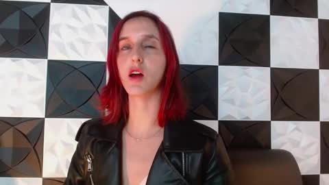 Snapshot of ambar_roux1 chatting on 02/10/25, 03:53 ambar_roux1 online show from 02/10/25, 03:53