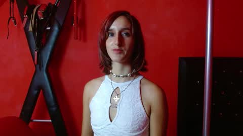 Snapshot of ambar_roux1 chatting on 03/11/25, 01:45 ambar_roux1 online show from 03/11/25, 01:45