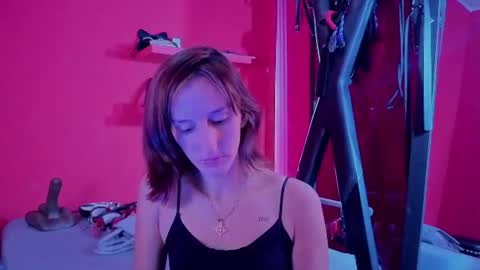 Snapshot of ambar_roux1 chatting on 09/08/25, 05:23 ambar_roux1 online show from 09/08/25, 05:23