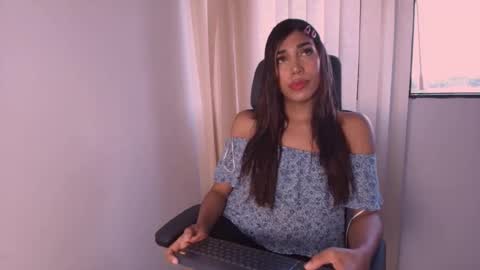 Snapshot of ambarfox1 chatting on 02/07/25, 12:17 Ambar online show from 02/07/25, 12:17