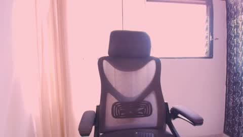 Snapshot of ambarfox1 chatting on 02/07/25, 06:24 Ambar online show from 02/07/25, 06:24