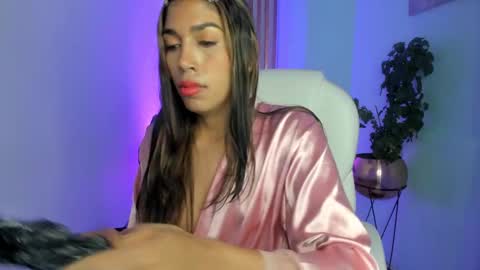 Snapshot of ambarfox1 chatting on 02/08/25, 06:33 Ambar online show from 02/08/25, 06:33