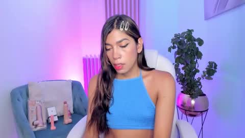 Snapshot of ambarfox1 chatting on 02/11/25, 12:16 Ambar online show from 02/11/25, 12:16