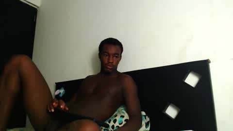 Snapshot of ambartxsex chatting on 10/16/25, 02:29 ambartxsex online show from 10/16/25, 02:29