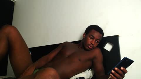 Snapshot of ambartxsex chatting on 10/19/25, 02:50 ambartxsex online show from 10/19/25, 02:50