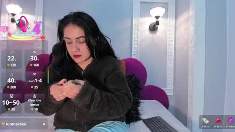 Snapshot of ambbermoon chatting on 03/12/25, 10:48 online show from 03/12/25, 10:48