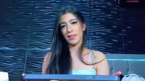 amber_bull online show from 09/23/25, 12:30